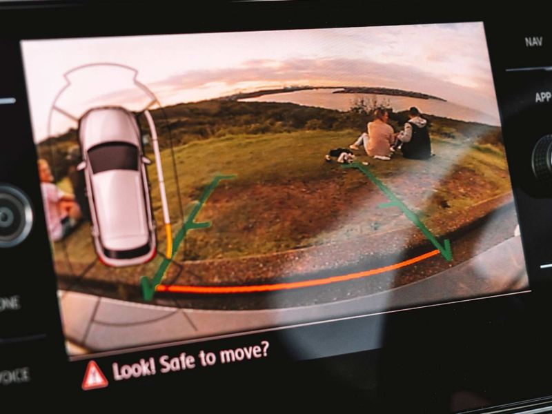 Keep an eye on everything Park Assist Image