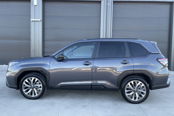 2026 Subaru Forester S6 Hybrid Touring SUV Image 4