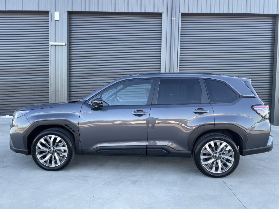2026 Subaru Forester S6 Hybrid Touring SUV Image 4