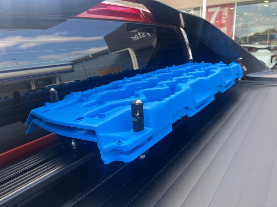 2020 MY21 Isuzu D-MAX RG X-TERRAIN Ute Image 11