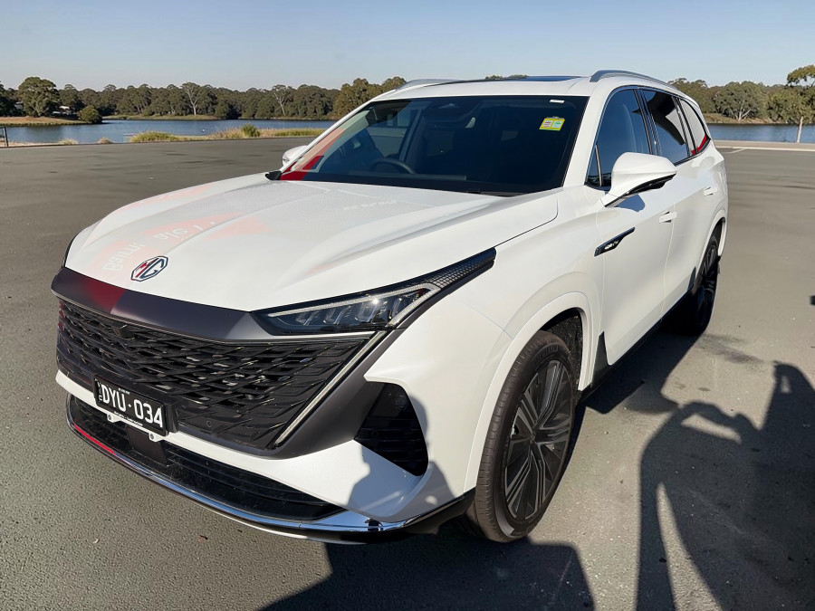 2025 MG QS IS31 Essence SUV Image 4