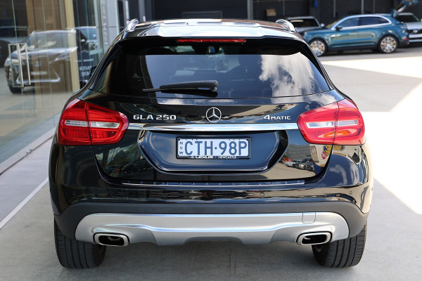 2014 Mercedes-Benz GLA-Class X156 GLA250 SUV Image 5