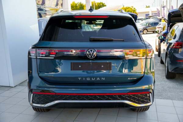2026 Volkswagen Tiguan CT 150TSI R-Line SUV Image 3