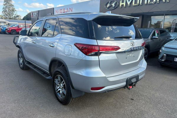2023 Toyota Fortuner GUN156R GXL SUV Image 10