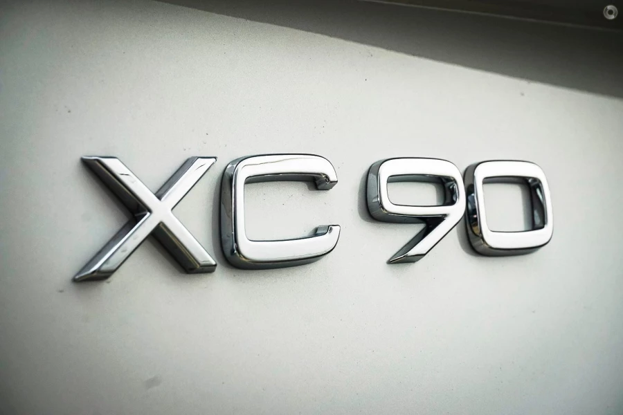 2026 Volvo XC90 L Series Plus B5 Bright SUV Image 10