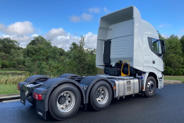 2022 Iveco Stralis X-WAY AS550 B-DOUBLE Cab chassis Image 4