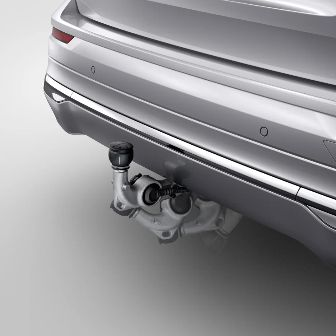 Electrically foldable towbar Image