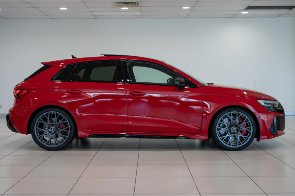 2026 Audi RS 3 GY  Hatch image 3