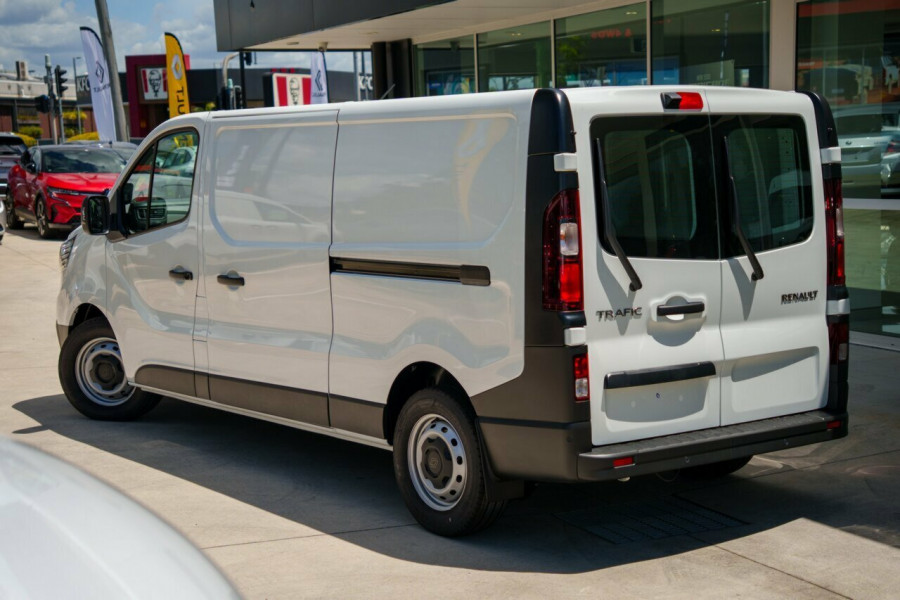 2026 Renault Trafic X82 Pro Van Image 2