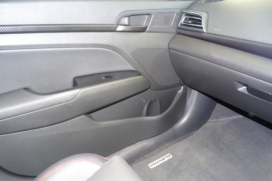 2019 Hyundai Elantra AD.2 Sport Premium Sedan Image 18