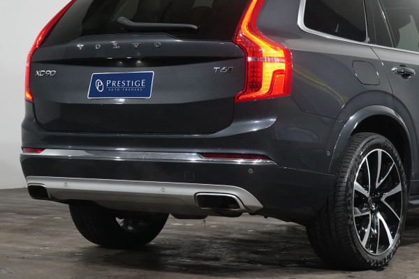 2021 Volvo XC90 L Series T6 Inscription SUV image 8