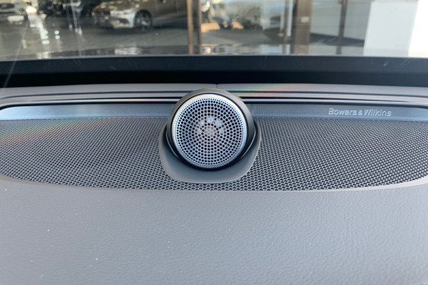 2020 Volvo XC90 L Series D5 R-Design Suv Image 4