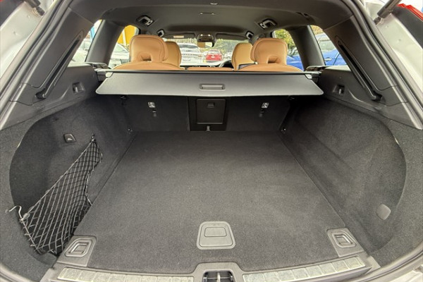 2020 Volvo XC60 UZ T5 Momentum SUV Image 13