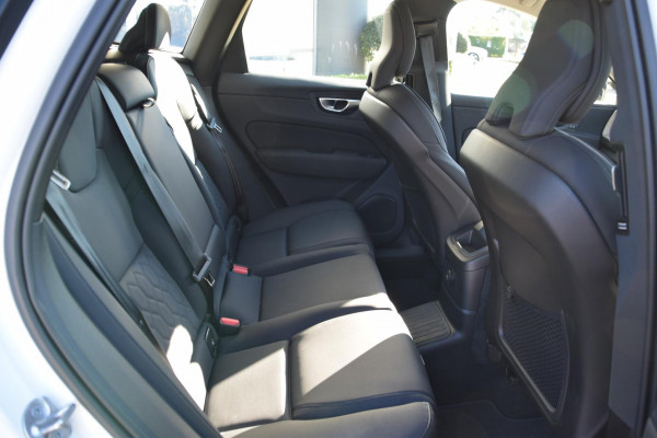 2025 MY26 Volvo XC60 UZ Plus T8 Plug-in Hybrid Dark SUV Image 13
