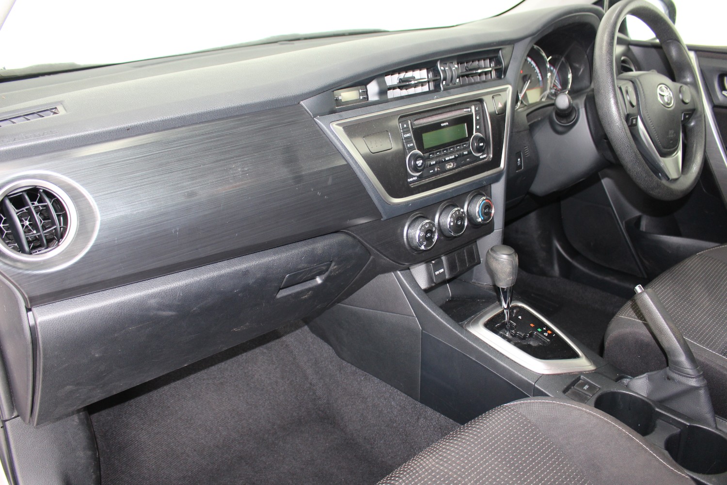2015 Toyota Corolla ZRE182R ASCENT Hatch Image 12