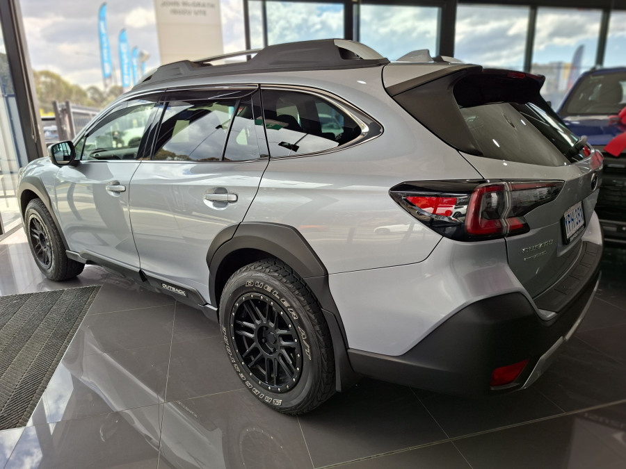 2021 Subaru Outback 6GEN AWD Touring SUV Image 5
