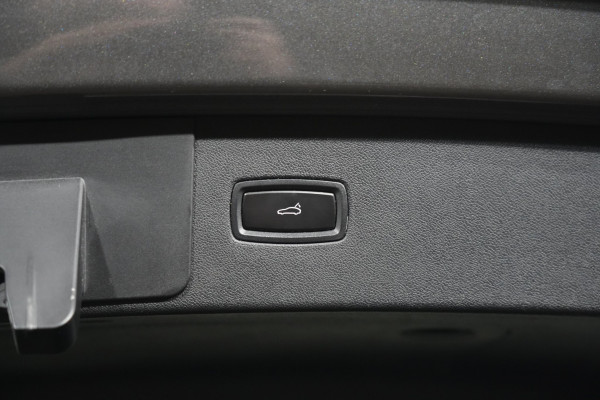 2019 Porsche Cayenne E-Hybrid SUV image 28