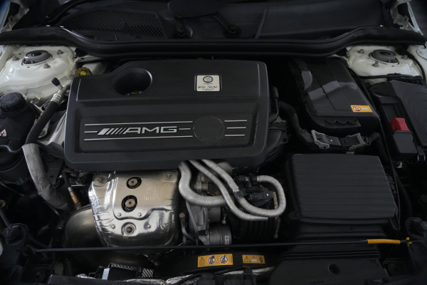 2015 Mercedes-Benz A-Class A45 AMG Hatch image 33