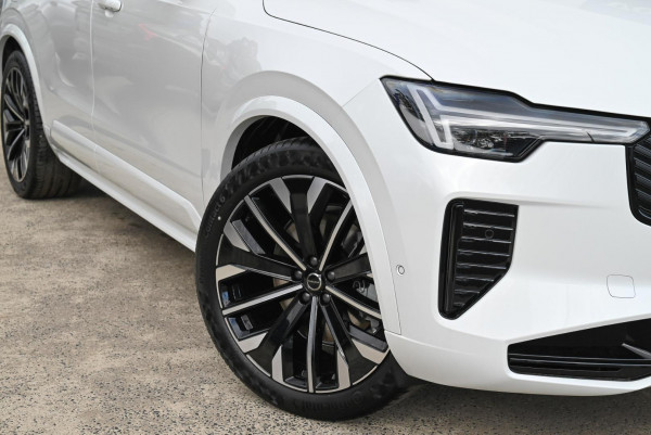 2026 Volvo XC90 L Series Ultra B5 Dark SUV image 22