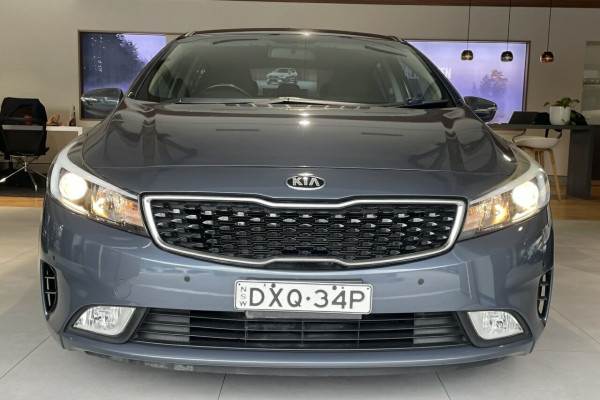 2017 MY18 Kia Cerato YD Sport Hatch Image 5