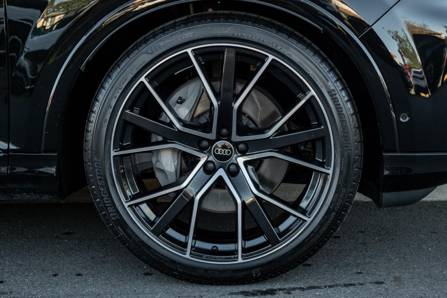 2024 MY25 Audi Q7 4M 55 TFSI S line SUV