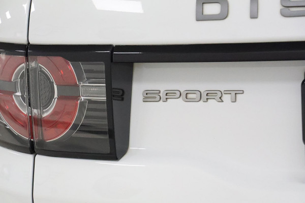 2019 Land Rover Discovery Sport L550 TD4 SE SUV image 3