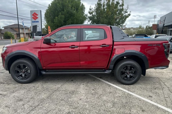 2026 MY25.5 Isuzu D-MAX RG X-TERRAIN Ute Image 5
