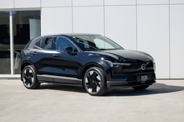 2024 Volvo EX30  Single Motor Extended Range Ultra SUV