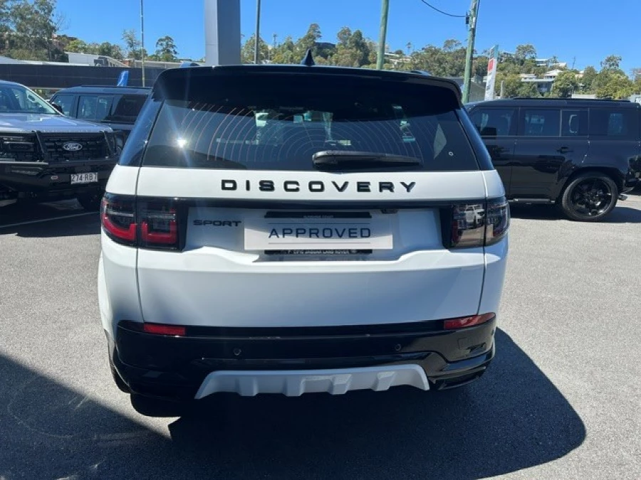 2025 MY26 Land Rover Discovery Sport L550 P250 Landmark SUV Image 4
