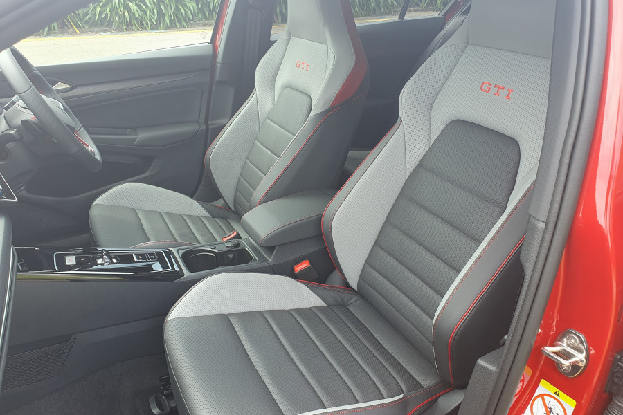 2025 Volkswagen Golf 8 GTI Hatch Image 9