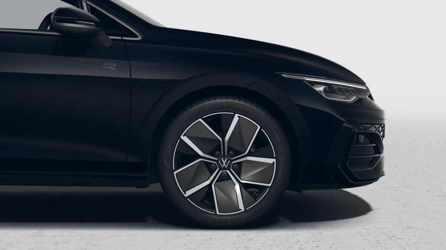 2025 Volkswagen Golf 8.5 110TSI R-Line Hatch Image 4