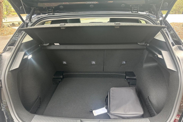2026 MG MG4 AH4E Essence 64 Hatch Image 11