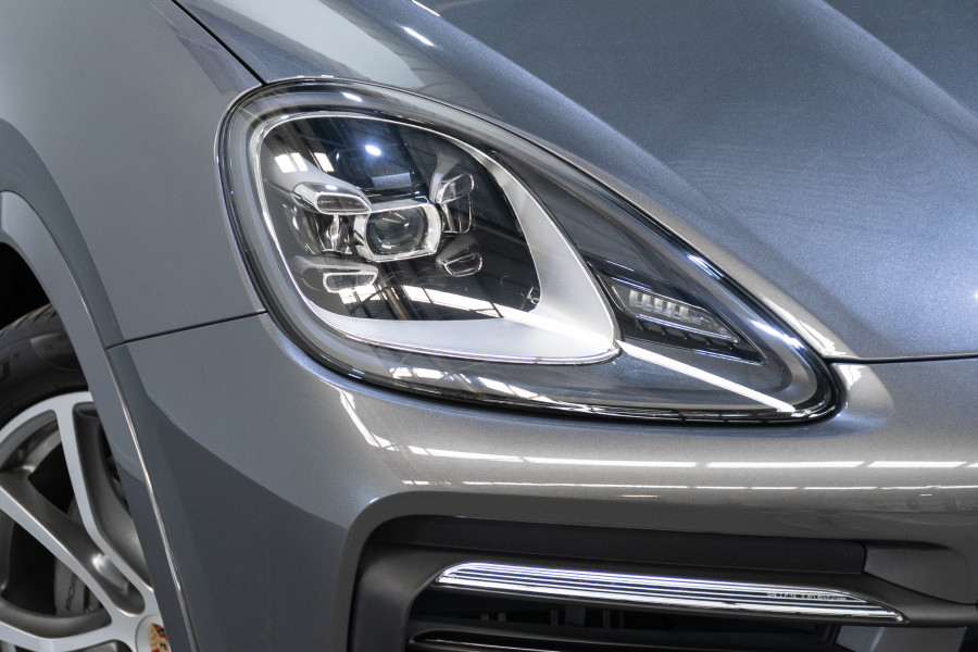 2019 Porsche Cayenne S SUV Image 2