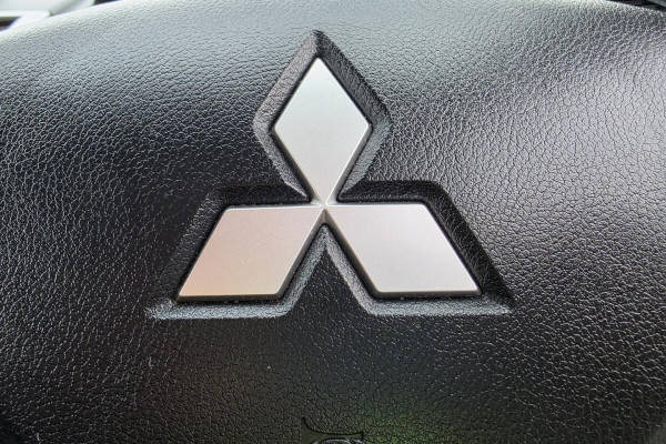 2014 Mitsubishi Challenger PC LS SUV Image 24