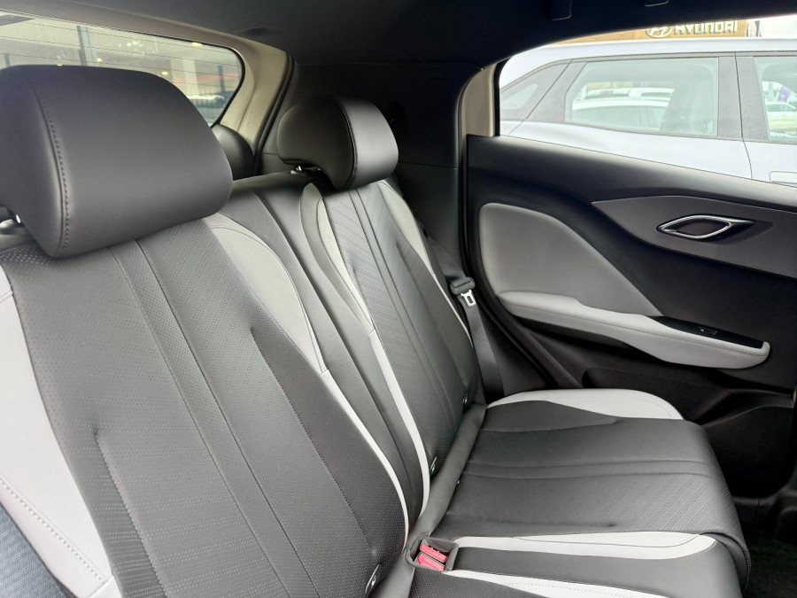 2025 BYD ATTO 1  Essential Hatch Image 15