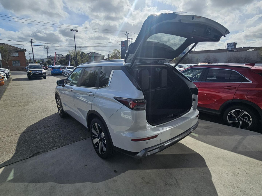 2026 MY25 Mitsubishi Outlander ZM Aspire SUV Image 5
