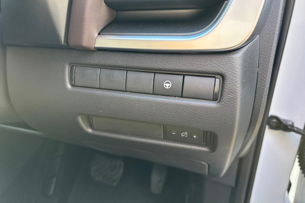 2025 Nissan QASHQAI J12 Ti e-POWER SUV Image 20