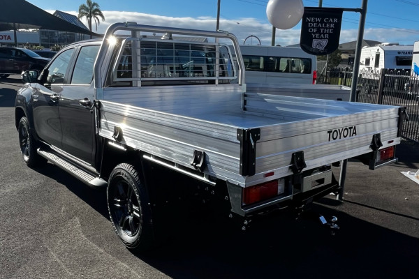 2025 MY24 Toyota HiLux GUN126R SR 48V Cab Chassis Image 2