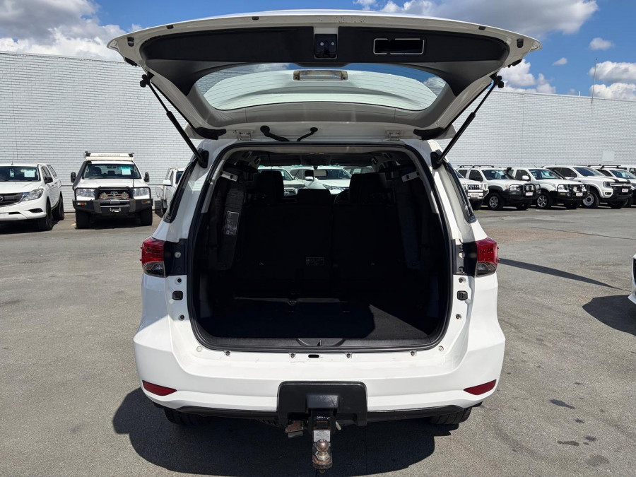 2017 Toyota Fortuner GUN156R GX SUV Image 10