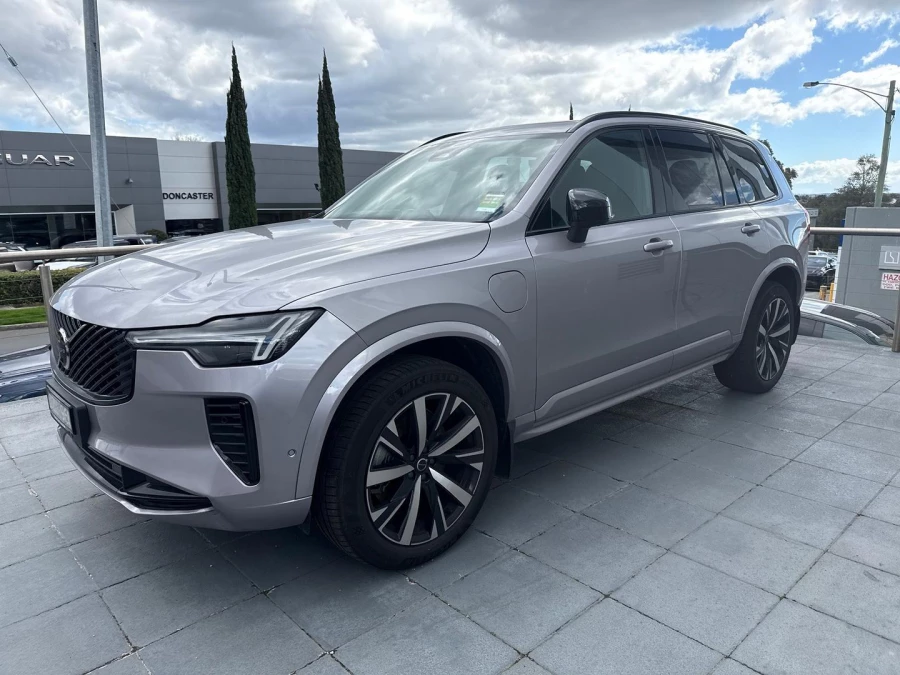2025 Volvo XC90 L Series Ultra T8 Plug-In Hybrid SUV Image 1