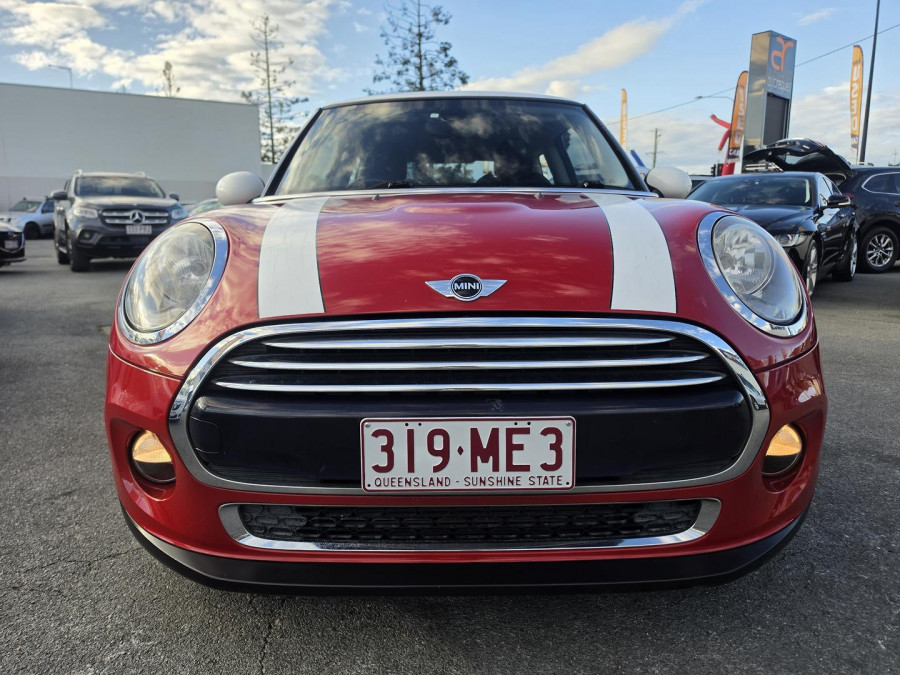 2015 MINI Cooper F56 Hatch Image 4