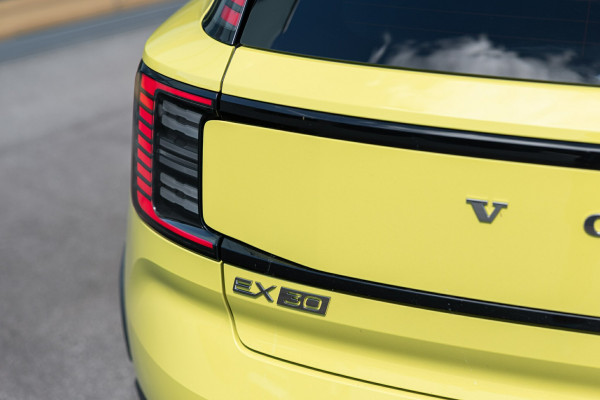 2025 Volvo EX30  Twin Motor Performance Ultra SUV Image 22