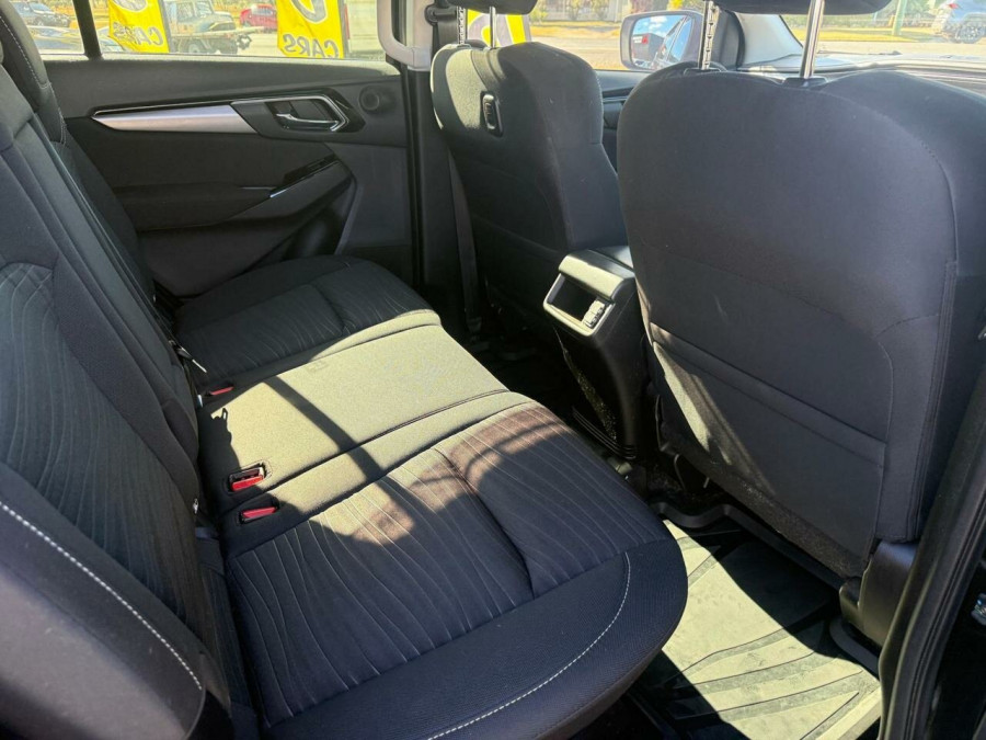 2021 Isuzu MU-X RJ LS-U SUV Image 12