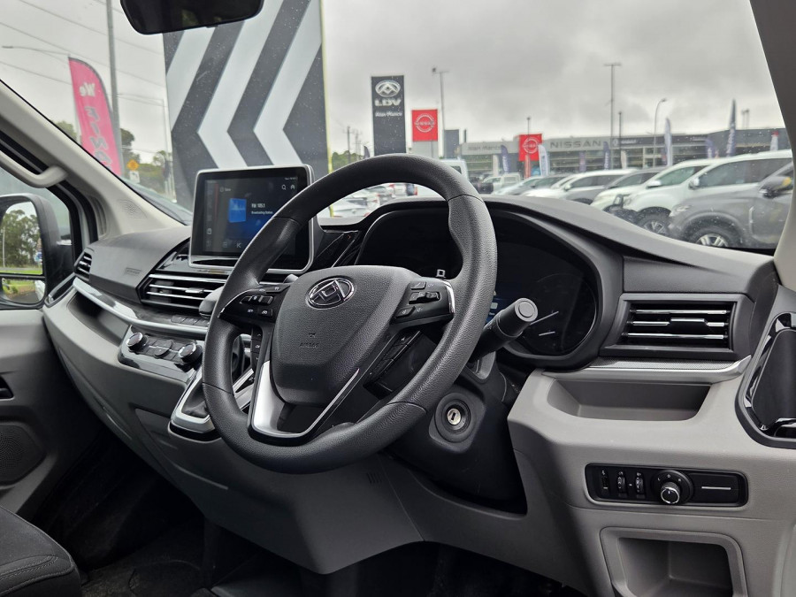 2023 LDV Deliver 9  LWB Van Image 10