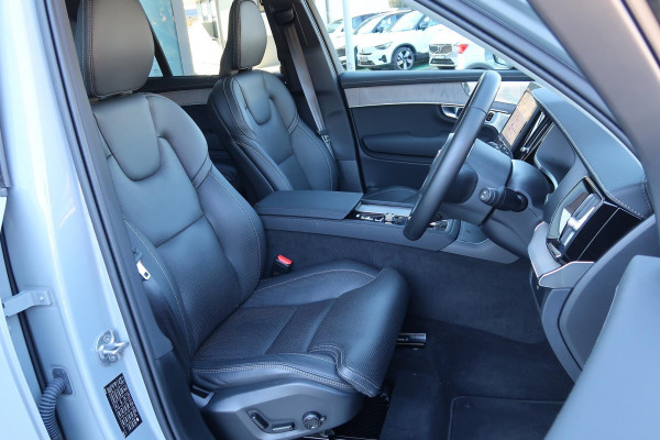 2025 Volvo XC90 L Series Ultra B5 Bright SUV Image 14