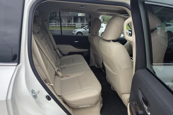 2024 Toyota LandCruiser FJA300R VX SUV Image 11
