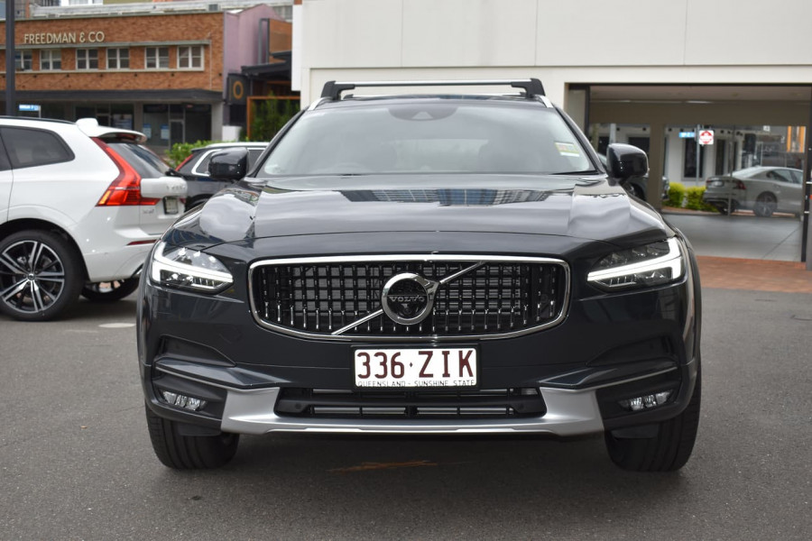 2019 Volvo V90 Cross Country P Series D5 Wagon Image 8