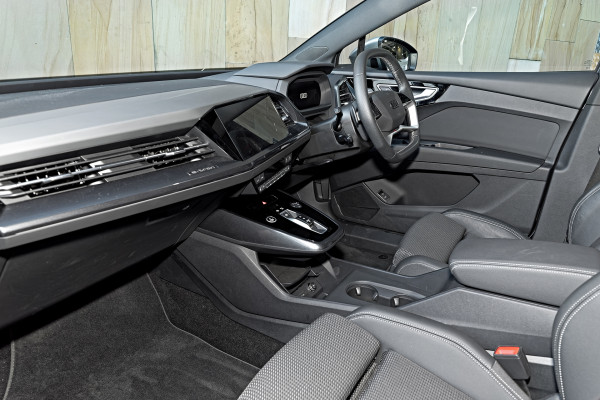 2025 MY24 Audi Q4 e-tron F4 45 SUV
