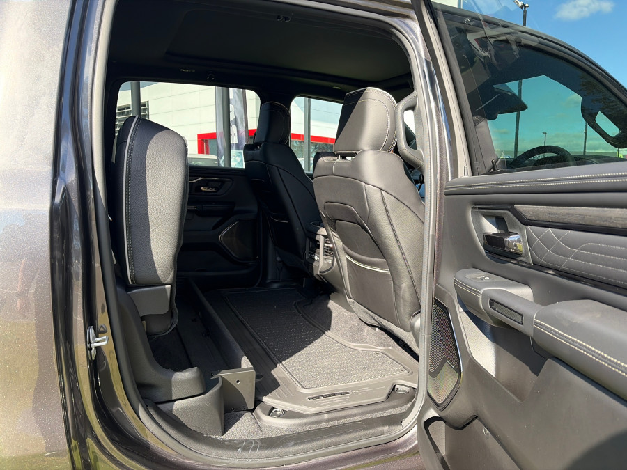 2025 Ram 1500 DT6M9822M.26/XB9 Limited RamBox Ute Image 7