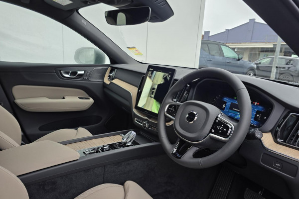 2026 Volvo XC60 UZ Plus B5 Bright SUV Image 14